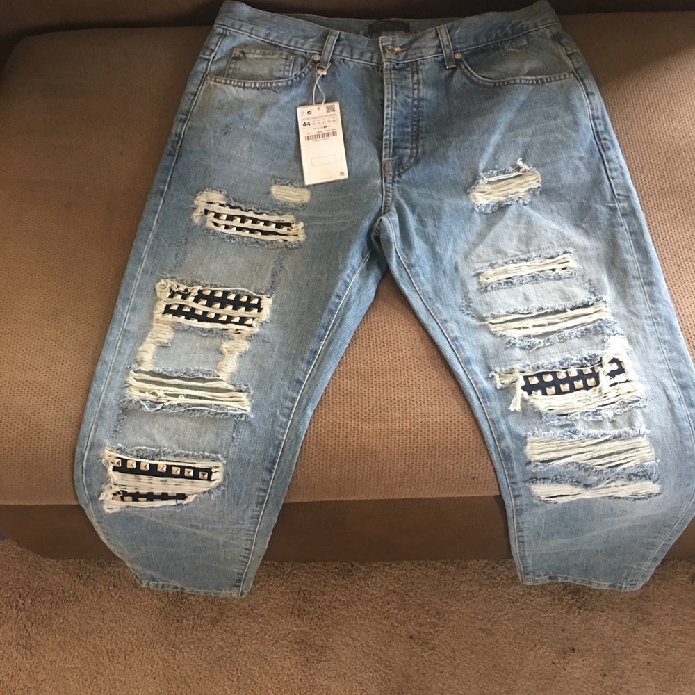 Brand New. Never Worn 34 ZARA Jeans